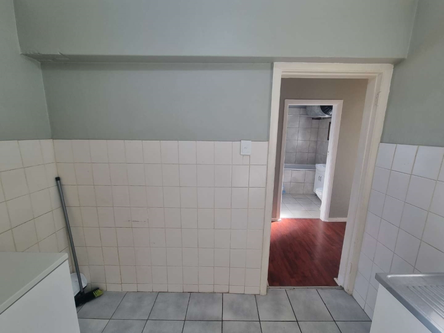 To Let 1 Bedroom Property for Rent in Camps Bay Western Cape